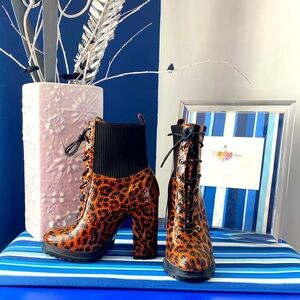Cheetah snakeskin print platform chunky heel lace up ankle high boots sz 6